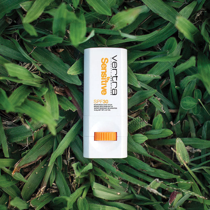 Sensitive Light White SPF 30
