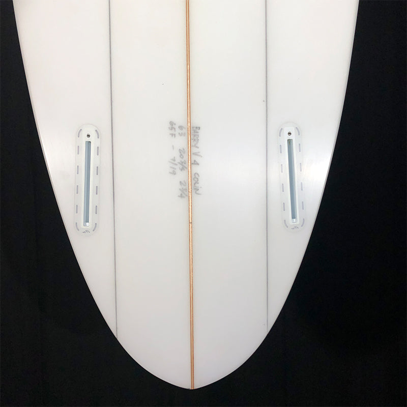 6'3" V4