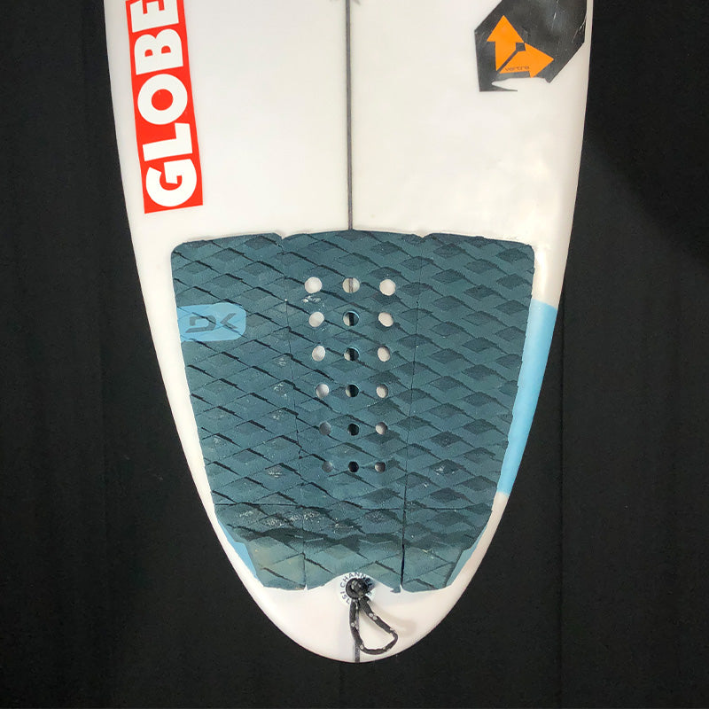 5'8" Happy with fins
