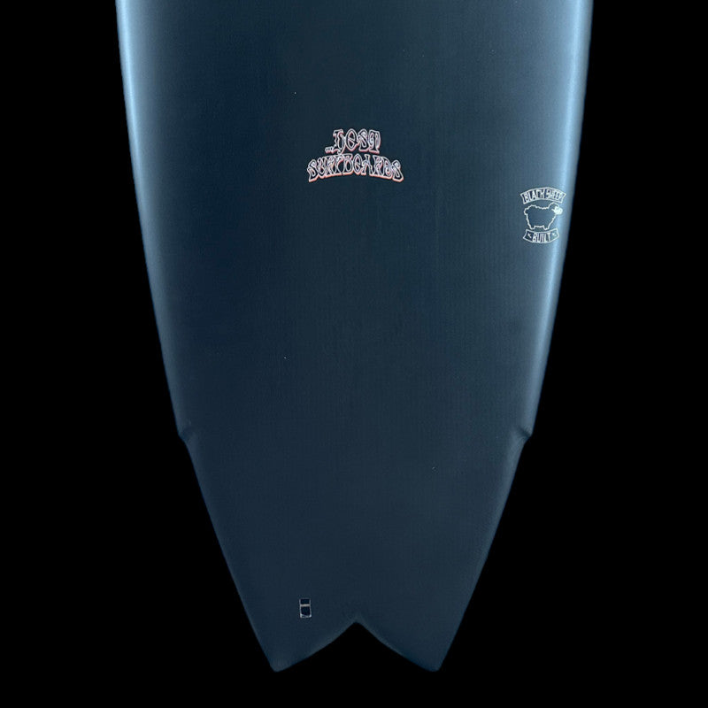 5'6" Pisces, Blacksheep, 29.75L